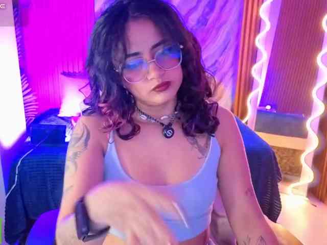 Kristen-tay Kristen-tay