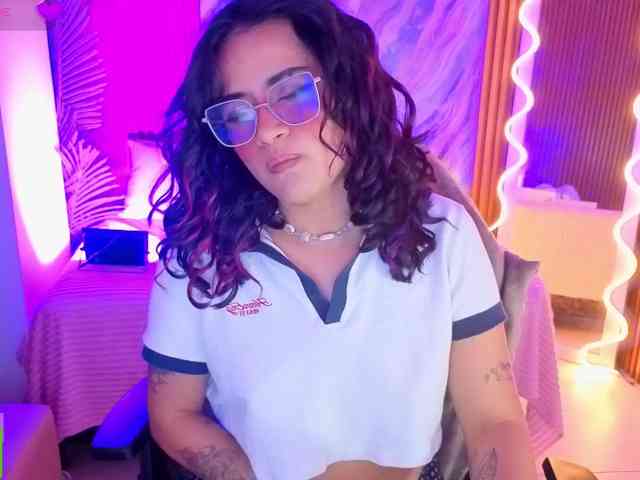 Kristen-tay