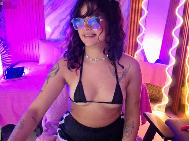 Kristen-tay