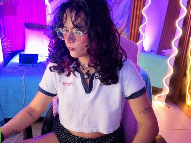 Kristen-tay