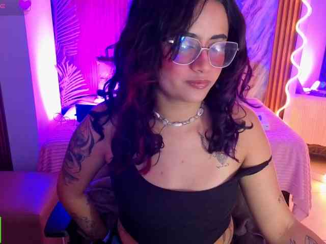 Kristen-tay