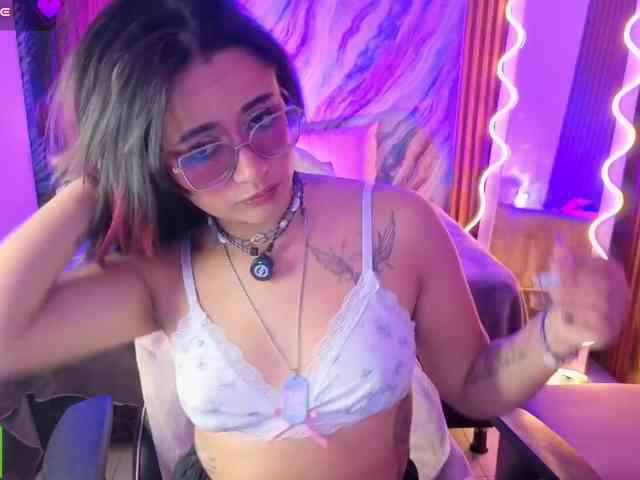 Kristen-tay webcam