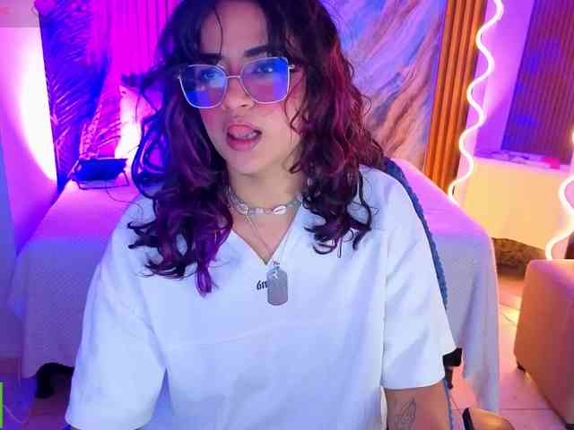 Kristen-tay webcam