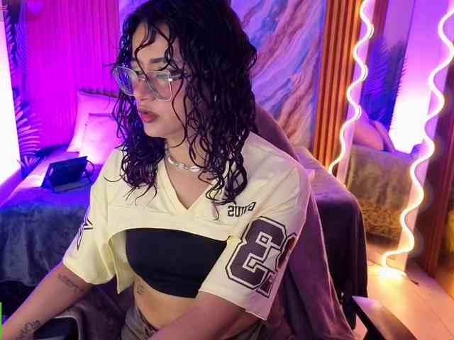 Kristen-tay