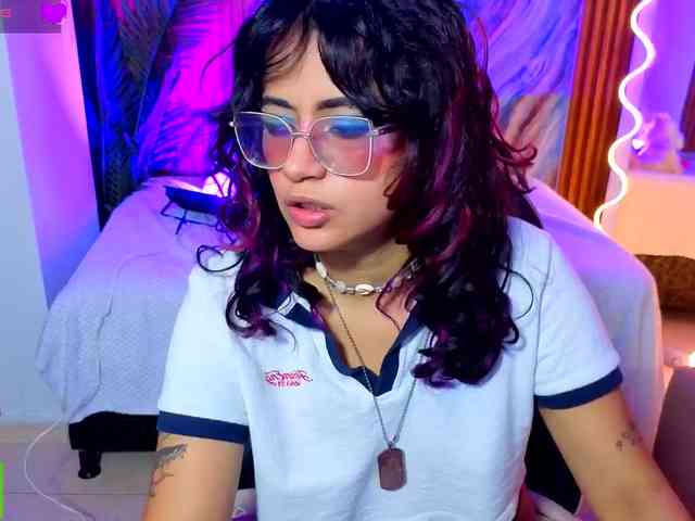 Modelo: Kristen-tay