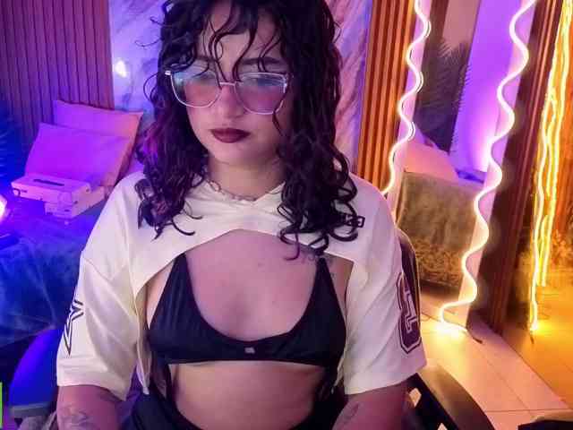 Kristen-tay