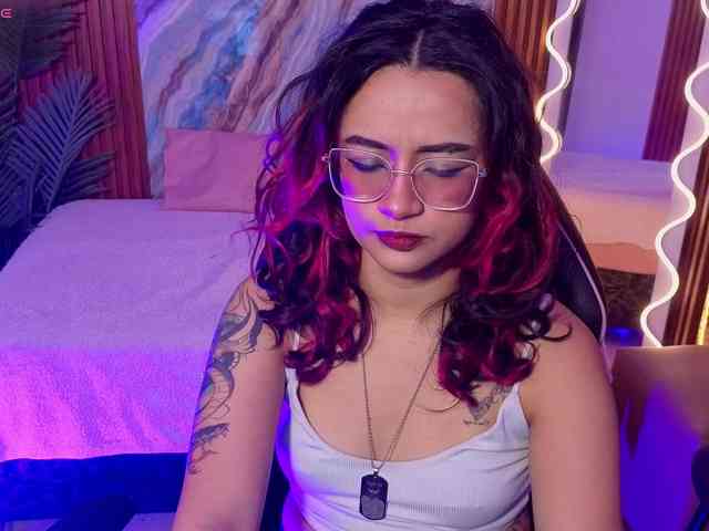 Kristen-tay webcam