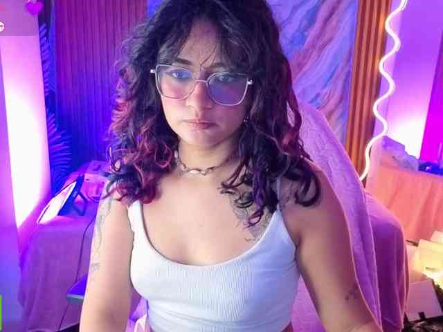 Kristen-tay webcam