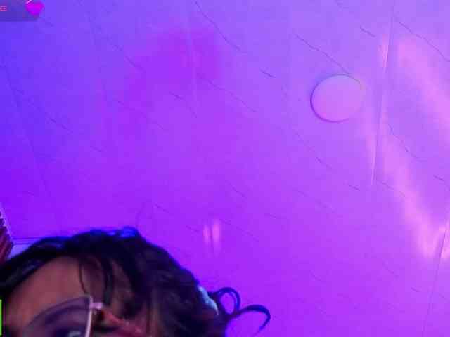 Kristen-tay webcam