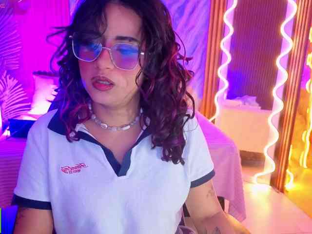 Kristen-tay