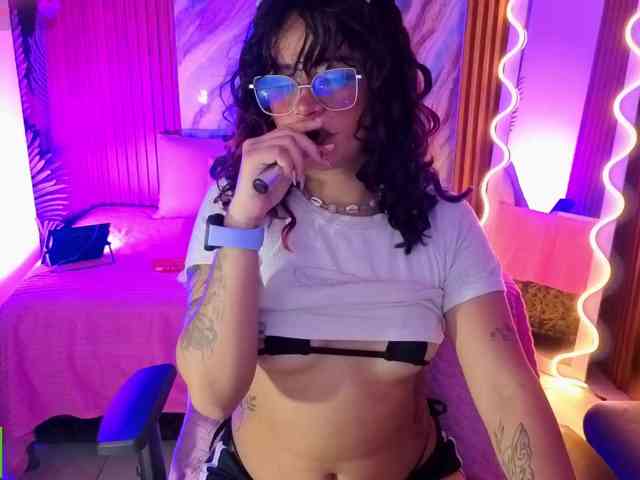 Kristen-tay webcam