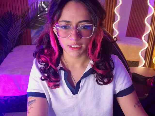Kristen-tay