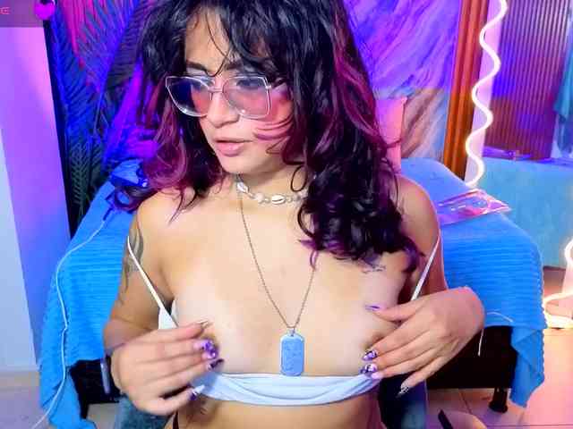 Kristen-tay webcam