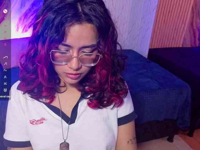 Kristen-tay webcam