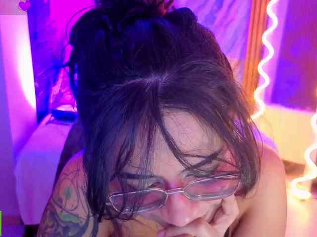 Kristen-tay webcam