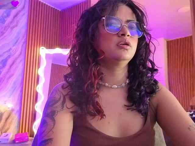 Kristen-tay webcam