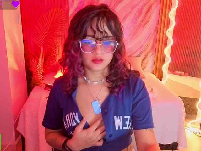 Kristen-tay