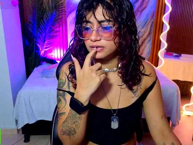 Kristen-tay
