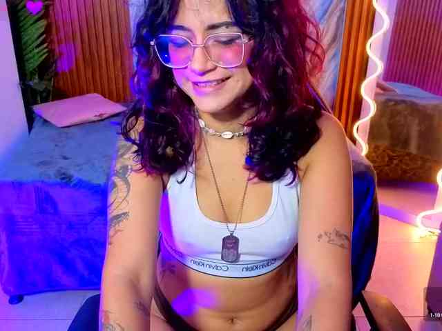 Kristen-tay webcam