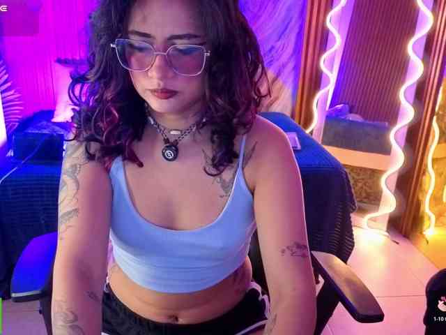Kristen-tay