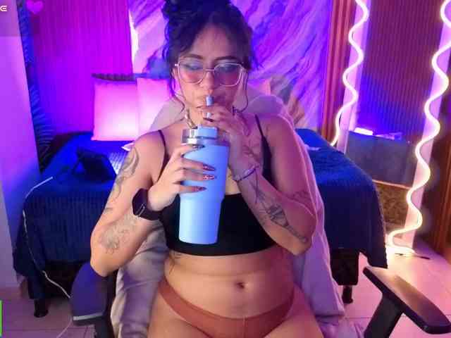 Kristen-tay