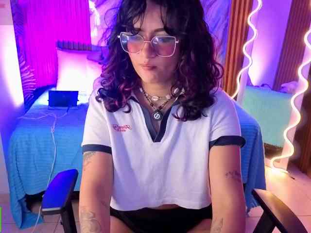 Kristen-tay Kristen-tay