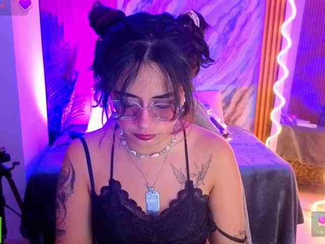 Kristen-tay