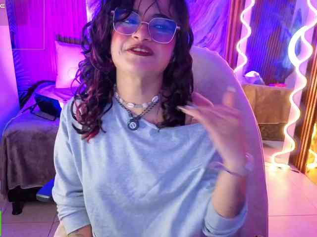 Kristen-tay