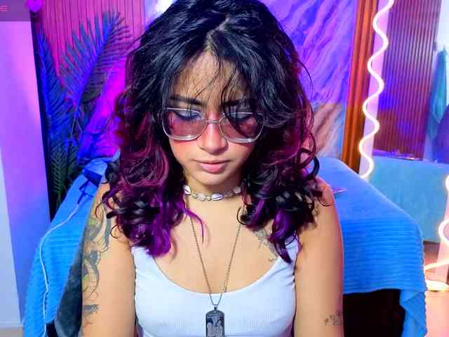 Kristen-tay webcam
