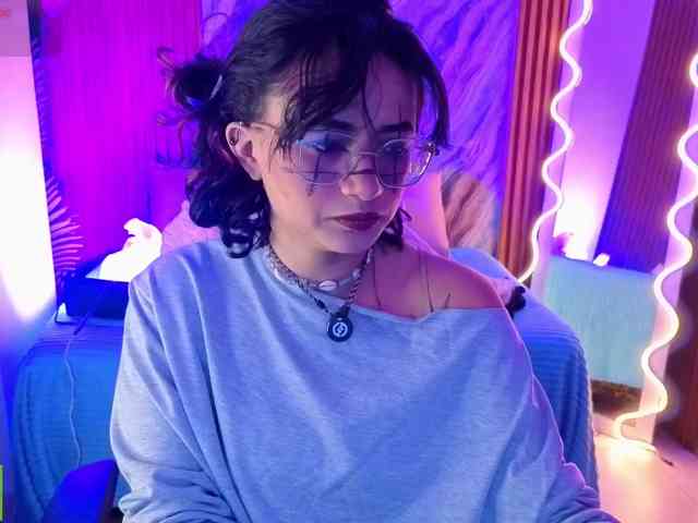 Kristen-tay