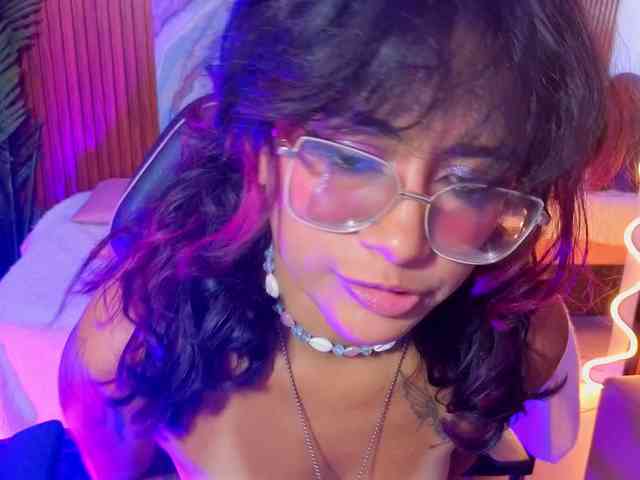 Kristen-tay webcam