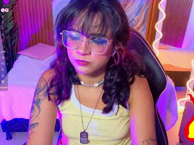 Kristen-tay webcam