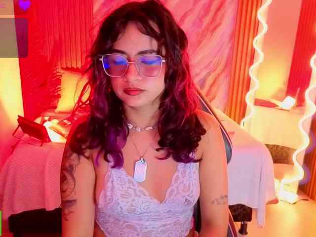 Kristen-tay