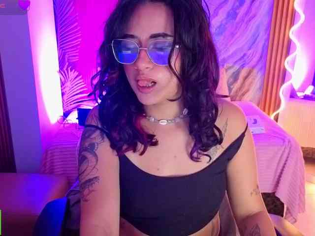 Kristen-tay - Girl 