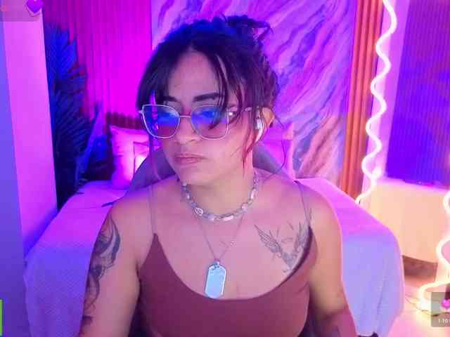 Kristen-tay webcam