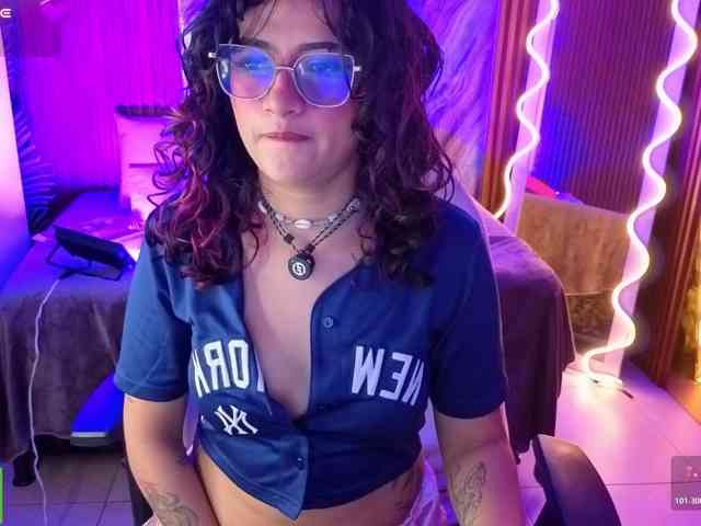 Kristen-tay