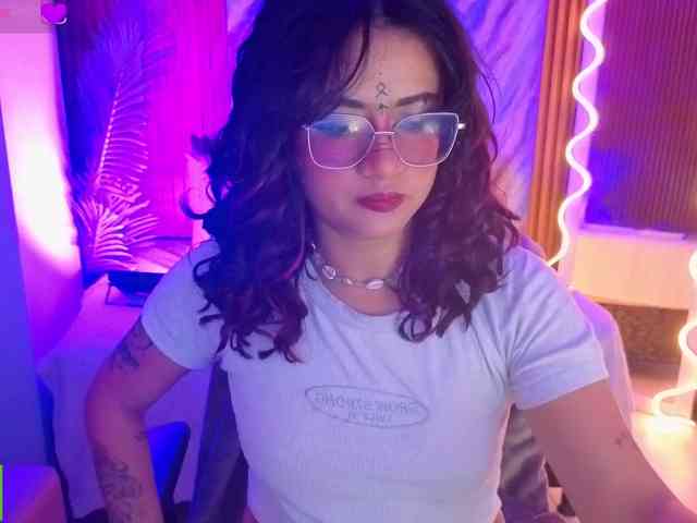 Kristen-tay