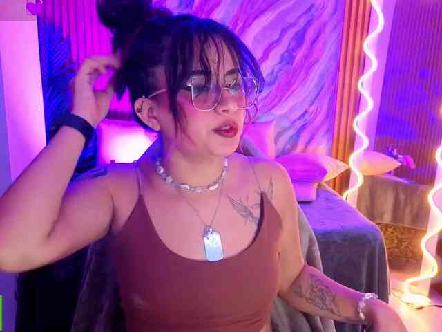 Kristen-tay