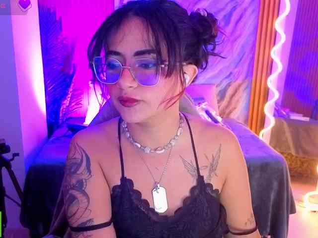 Kristen-tay webcam