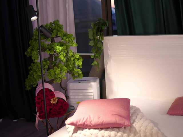 JessyKisss live webcam show
