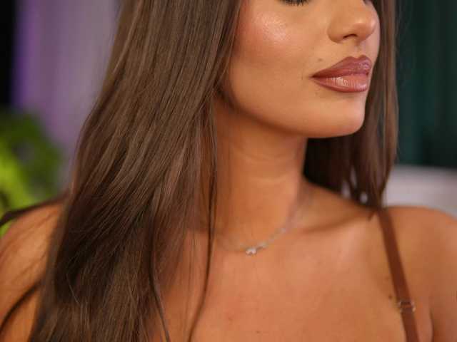 JessyKisss live cam on BongaCams