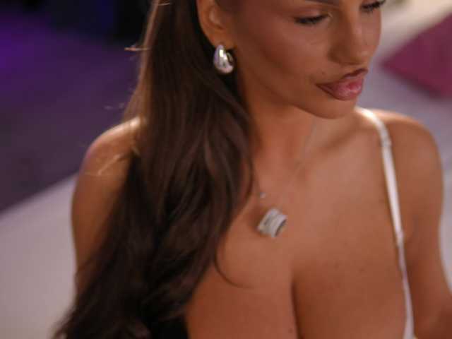 JessyKisss live cam on BongaCams