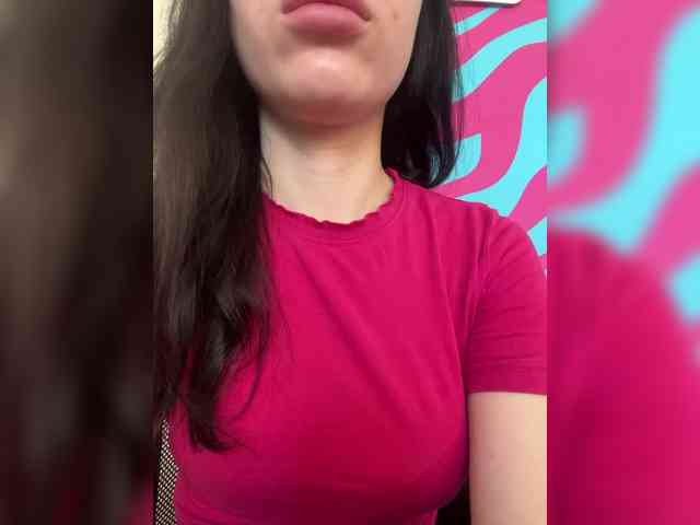 Desdemonaaaa's cam show statistics and live stream