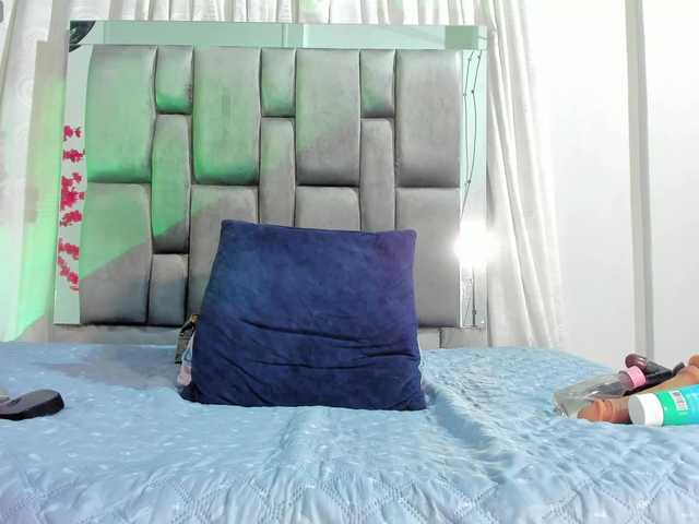 milfhorny69 live cam on BongaCams