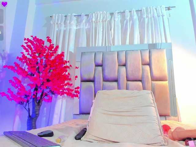 milfhorny69 live webcam show