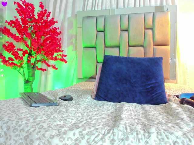 milfhorny69 live webcam show