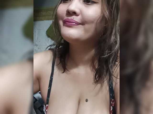 hairyquinn28 live cam on BongaCams