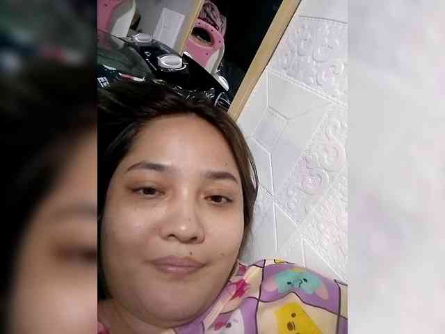 SweetSmileLove webcam