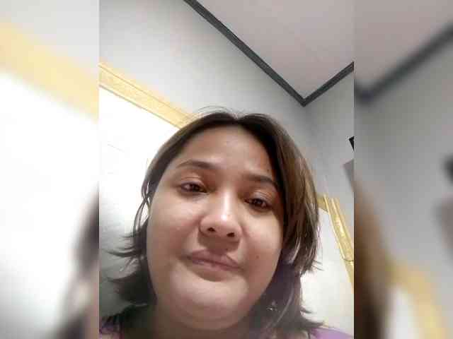 SweetSmileLove webcam