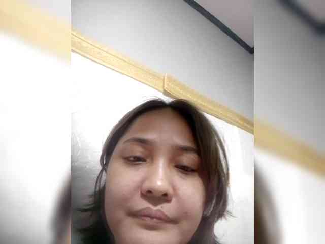 SweetSmileLove webcam